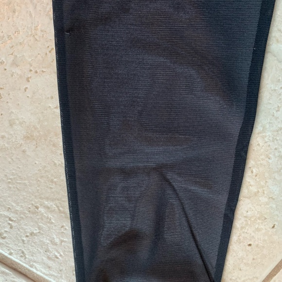 Calia by Carrie Underwood legging. Size M. - Picture 5 of 10